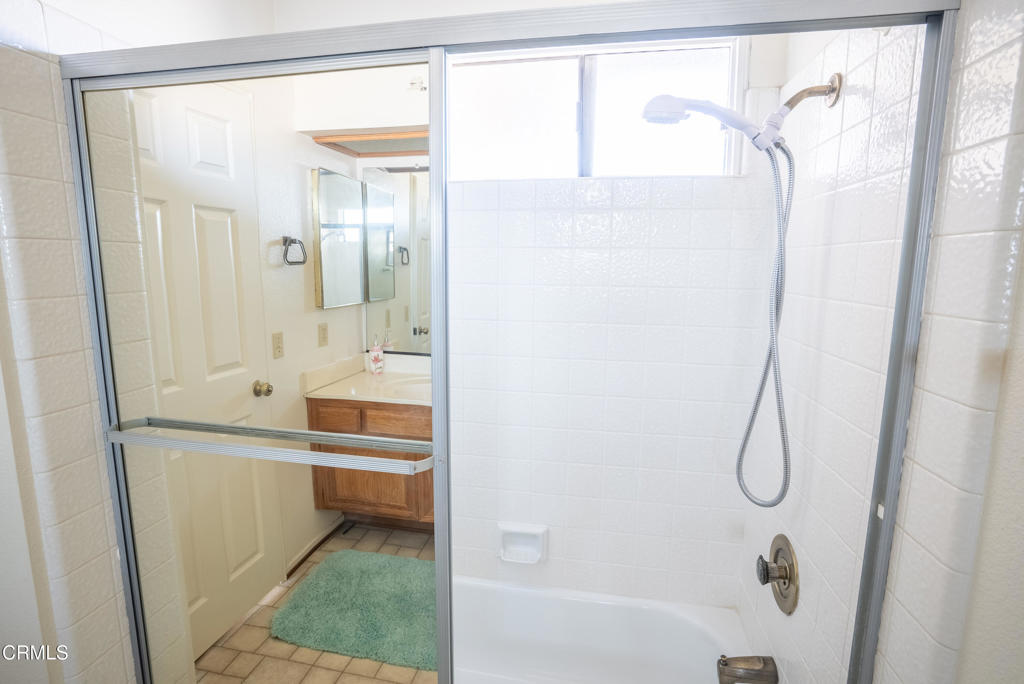 2500 Lilac Walk Oxnard, CA 93030 - Photo 32 of 51