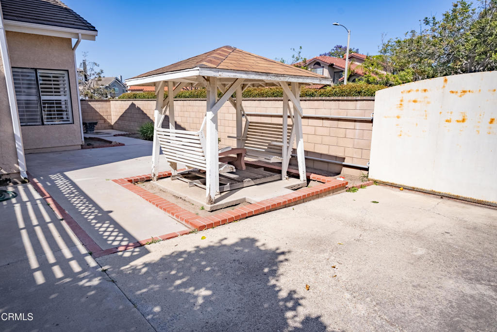 2500 Lilac Walk Oxnard, CA 93030 - Photo 48 of 51