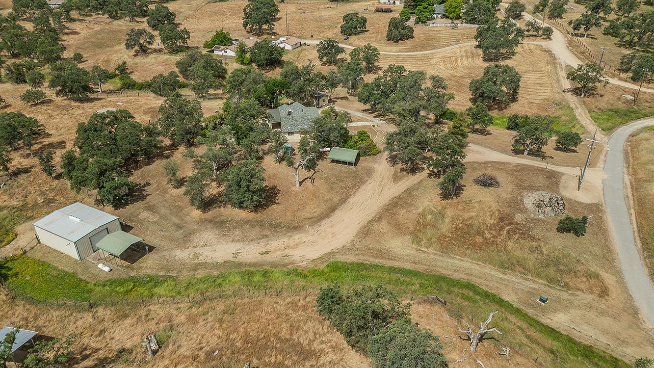 15501 Garlock Lane Prather, CA 93651 - Photo 4 of 47 an aerial view of residential house with outdoor space