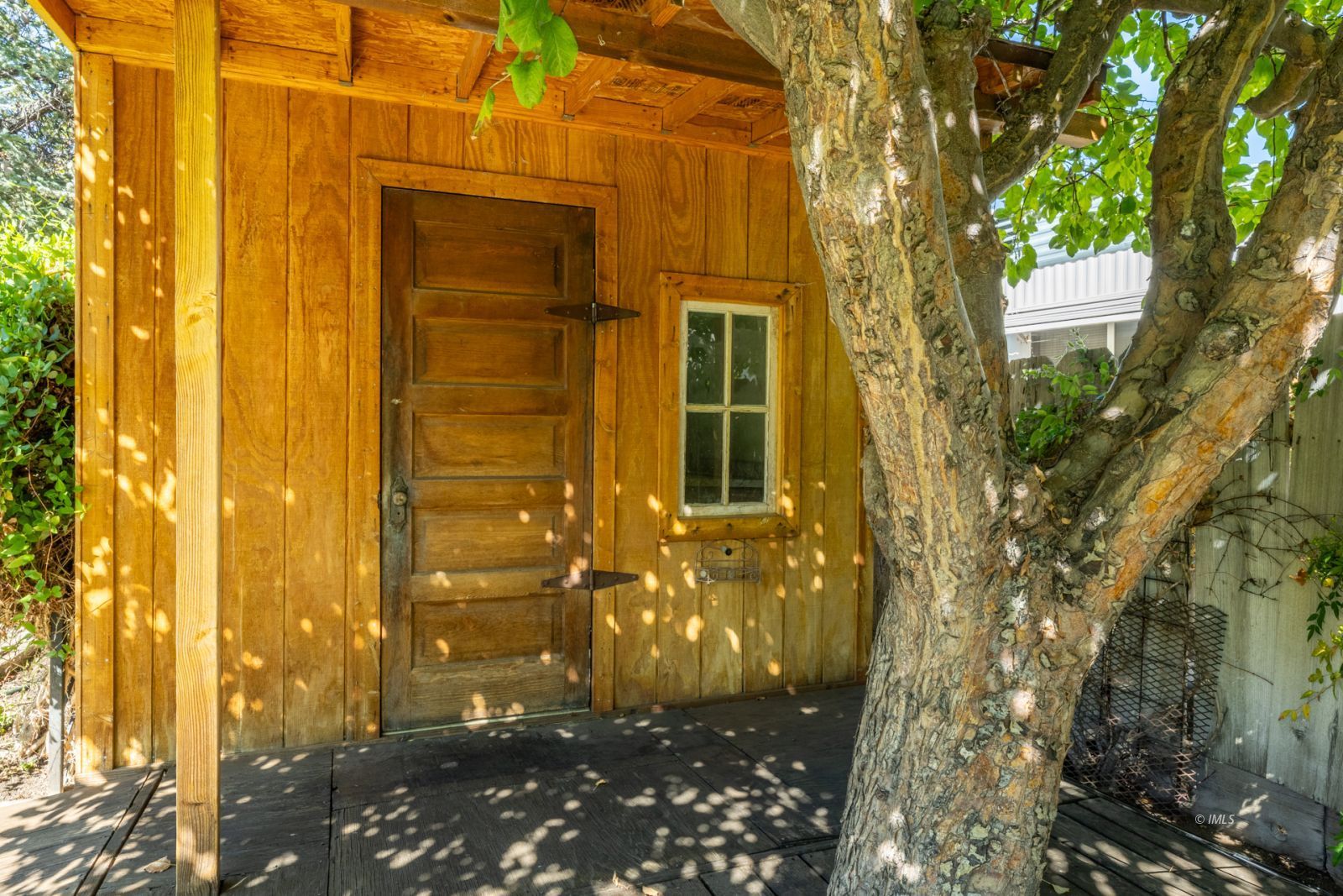 1424 Rocking W Drive Bishop, CA 93514 - Photo 21 of 27 a view of a door of the house