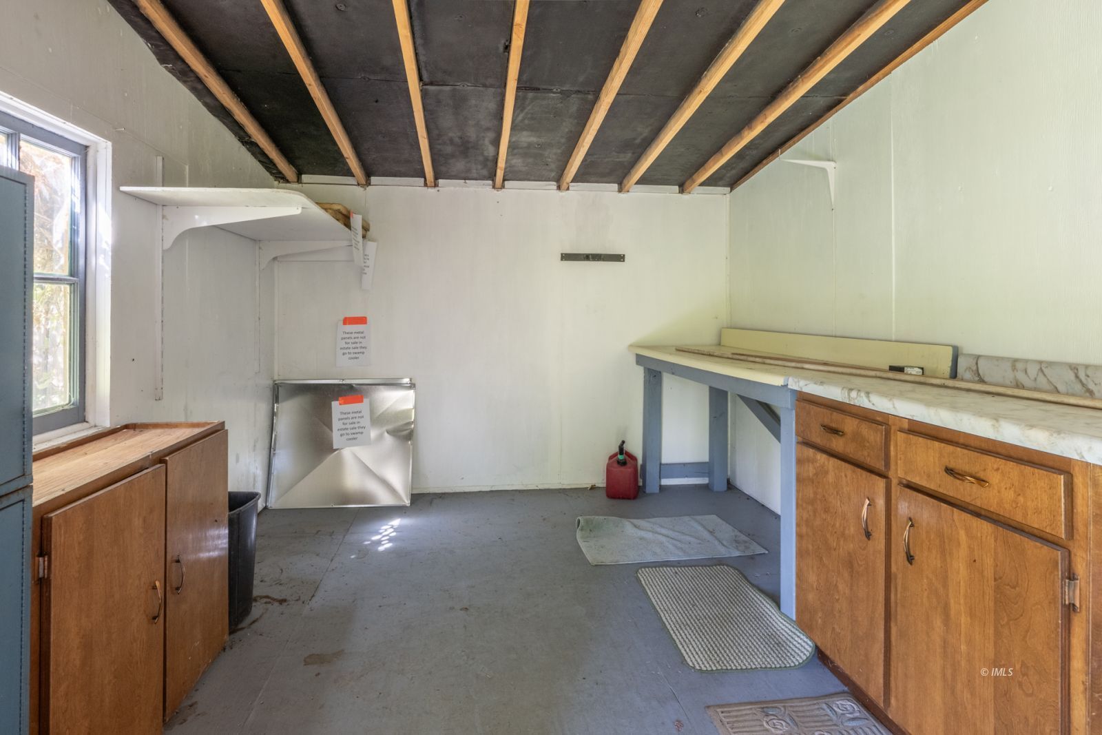 1424 Rocking W Drive Bishop, CA 93514 - Photo 22 of 27 a view of utility room
