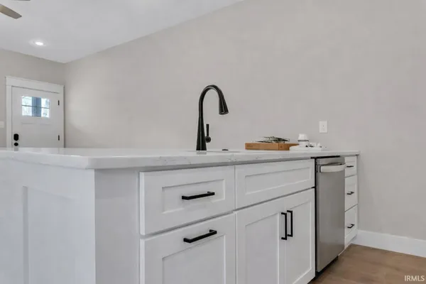 $2,550 | 717 South Henderson Street, Unit 1, Bloomington, IN 47401