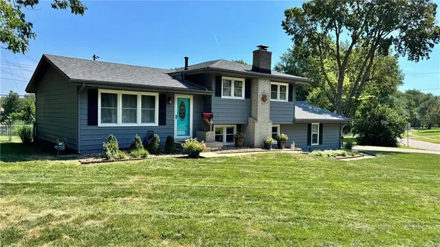 $339,000 | 10406 71st Place, Shawnee, KS 66203