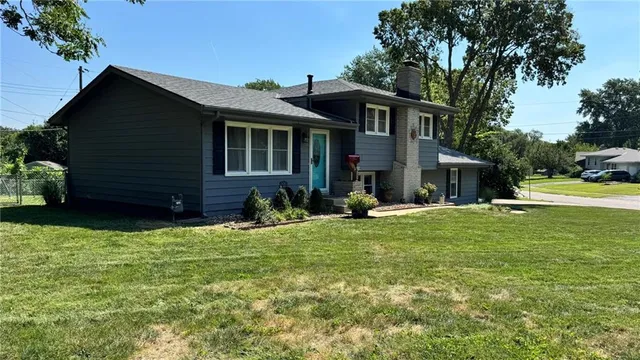 $339,000 | 10406 71st Place, Shawnee, KS 66203