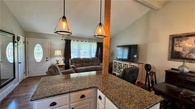 $339,000 | 10406 71st Place, Shawnee, KS 66203