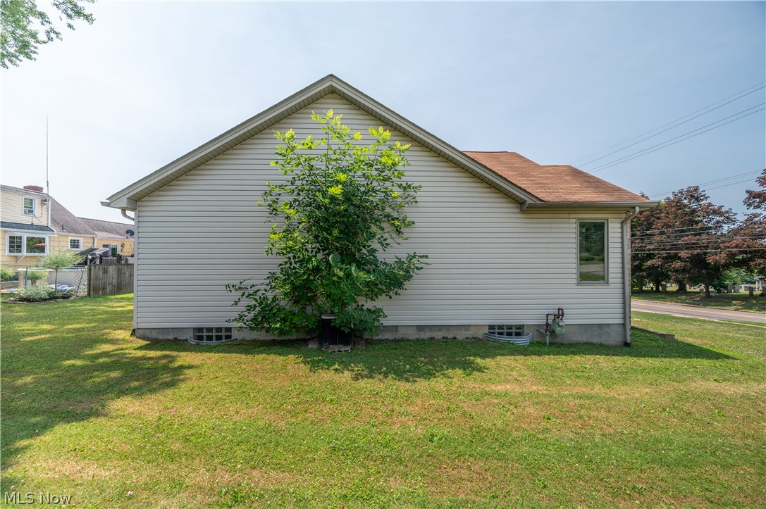1015 Niles Vienna Road Niles, OH 44446 - Photo 11 of 46 Gallery Image 11
