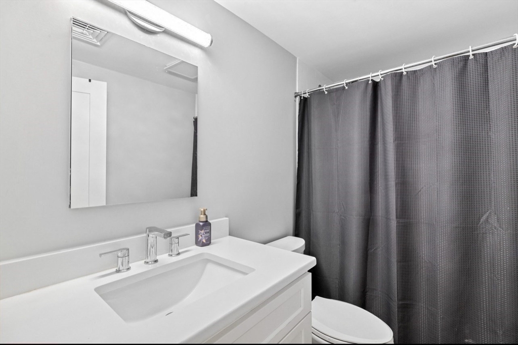 188 Hatherly Road Scituate, MA 02066 - Photo 11 of 26 Gallery Image 11