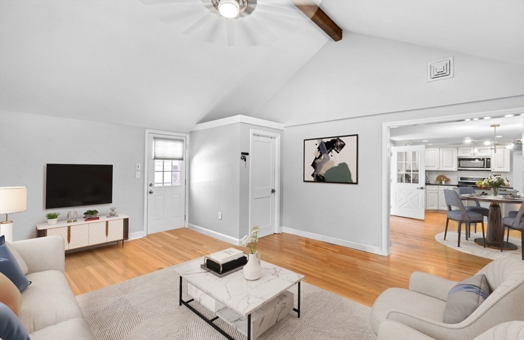 188 Hatherly Road Scituate, MA 02066 - Photo 5 of 26 Gallery Image 5