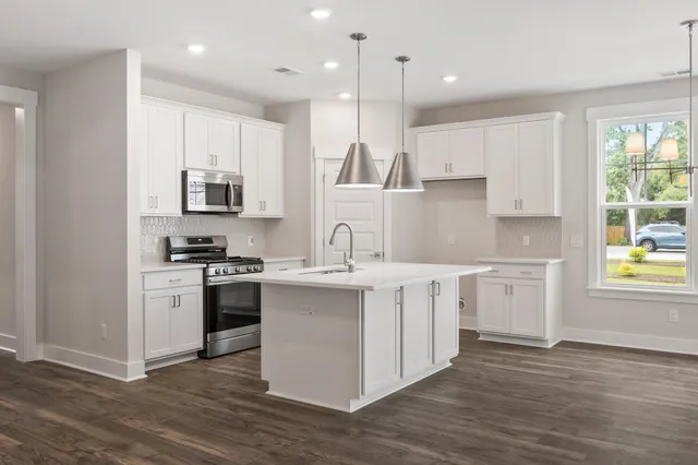 $466,950 | 227 Creek Pointe Drive, Moncks Corner, SC 29461