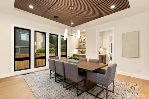 $5,699,950 | 27 Tulalip Key, Bellevue, WA 98006