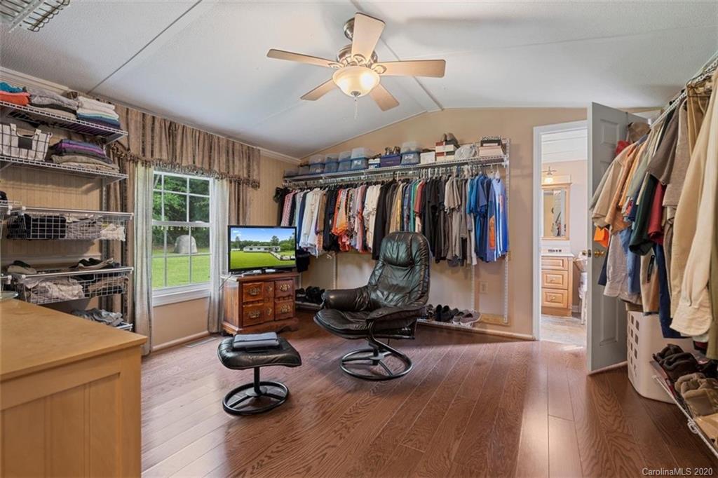 699 State Rd S-46-422 Clover, SC 29710 - Photo 17 of 46