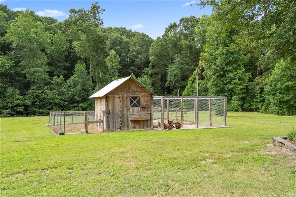 699 State Rd S-46-422 Clover, SC 29710 - Photo 27 of 46