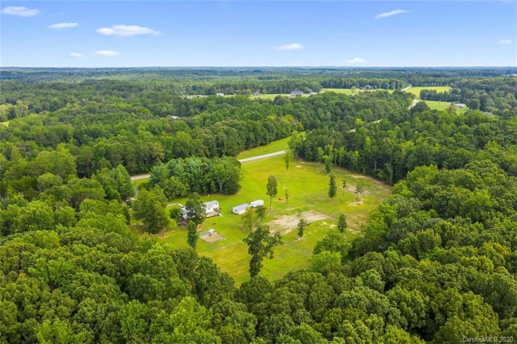 699 State Rd S-46-422 Clover, SC 29710 - Photo 41 of 46