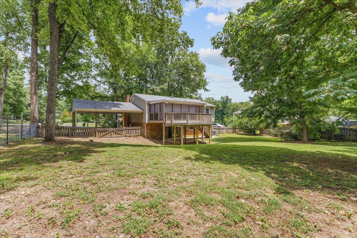 165 Beachmont Drive Blue Ridge, VA 24064 - Photo 4 of 39 32-165 Beachmont Dr-32