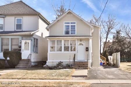 2018 9th Street Rensselaer, NY 12144 - Photo 2 of 43 IMG_6251