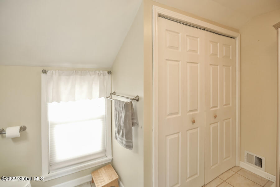 2018 9th Street Rensselaer, NY 12144 - Photo 37 of 43 2018-9th-41