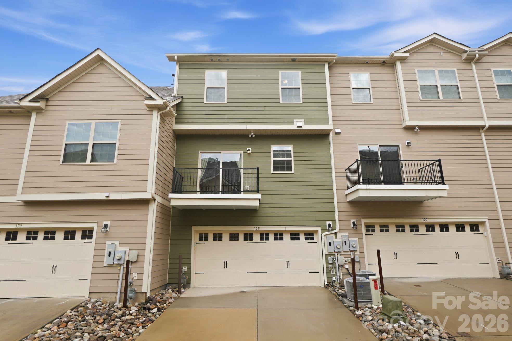 327 Annandale Drive Fort Mill, SC 29708 - Photo 2 of 34