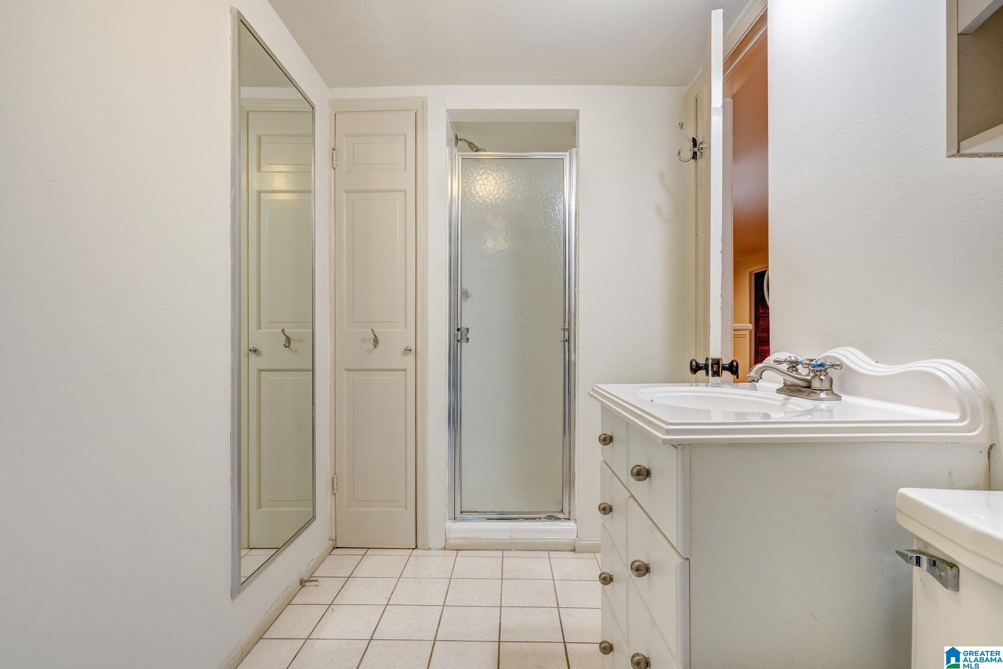3741 North Woodridge Road Birmingham, AL 35223 - Photo 45 of 60