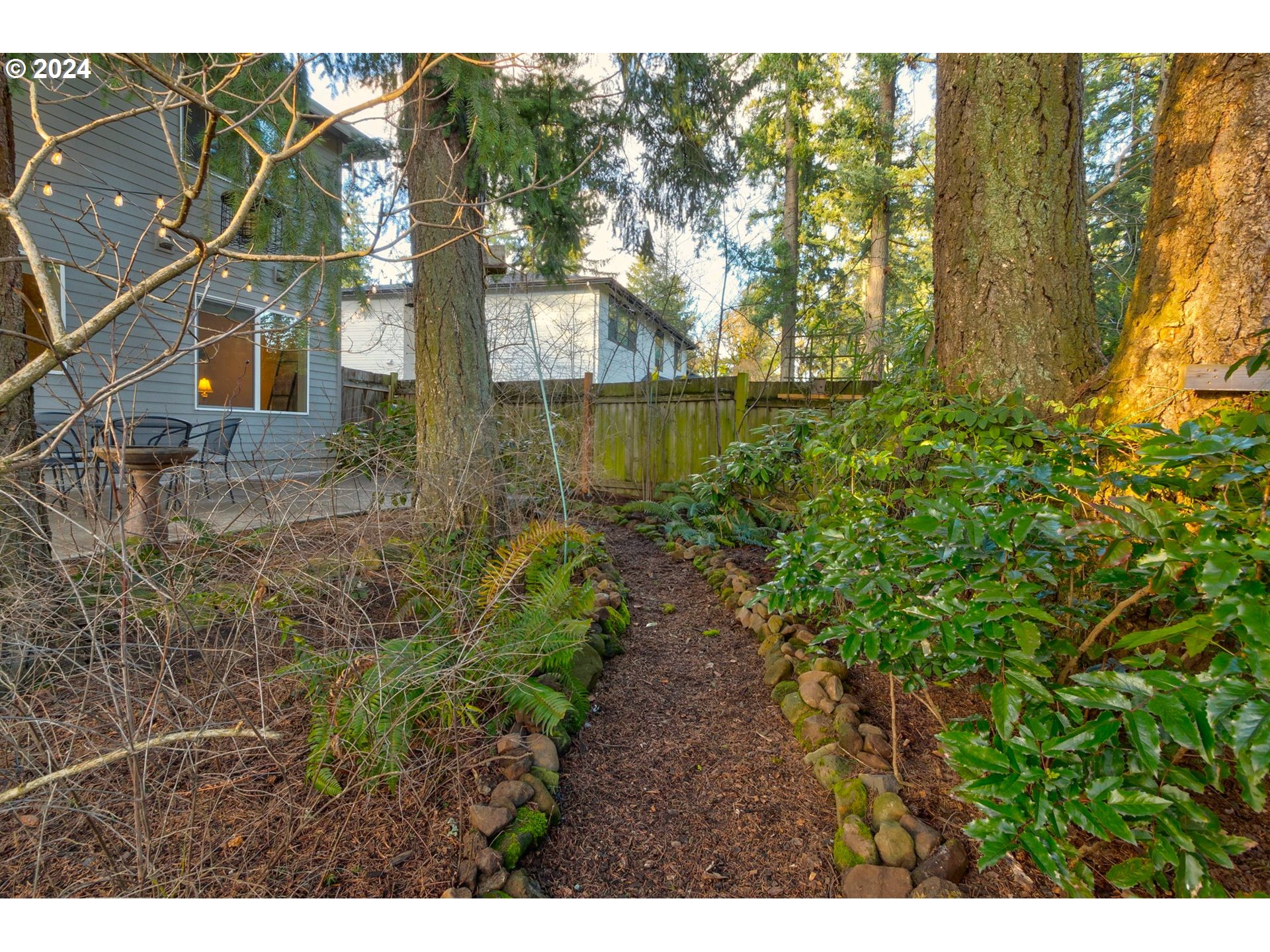 17558 Bryant Road Lake Oswego, OR 97035 - Photo 39 of 48