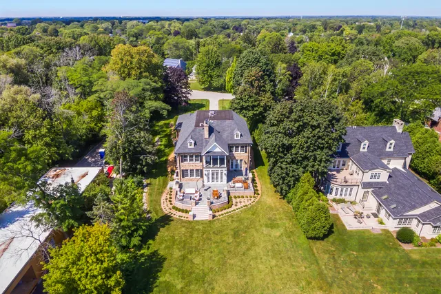 $3,995,000 | 6920 North Barnett Lane, Fox Point, WI 53217