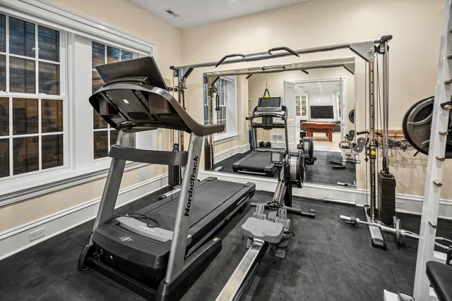 $4,250,000 | 6920 North Barnett Lane, Fox Point, WI 53217