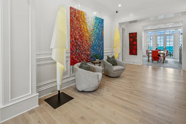 $4,250,000 | 6920 North Barnett Lane, Fox Point, WI 53217