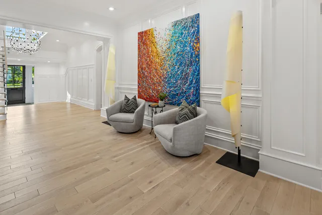 $4,250,000 | 6920 North Barnett Lane, Fox Point, WI 53217