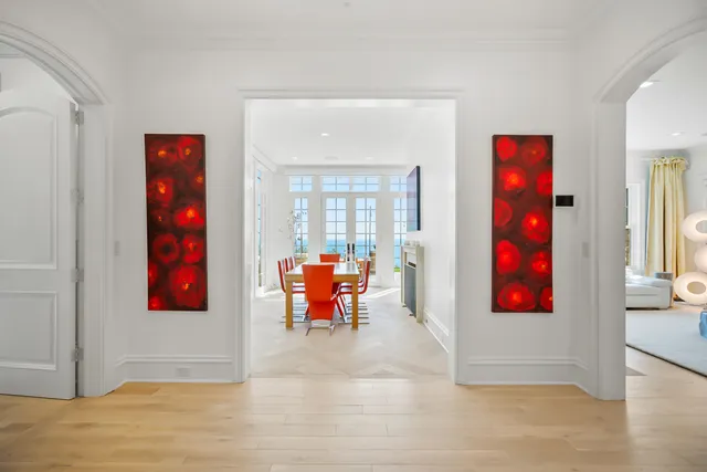 $4,250,000 | 6920 North Barnett Lane, Fox Point, WI 53217