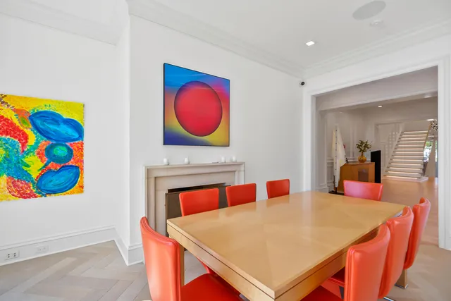 $4,250,000 | 6920 North Barnett Lane, Fox Point, WI 53217