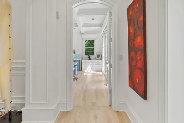 $4,250,000 | 6920 North Barnett Lane, Fox Point, WI 53217