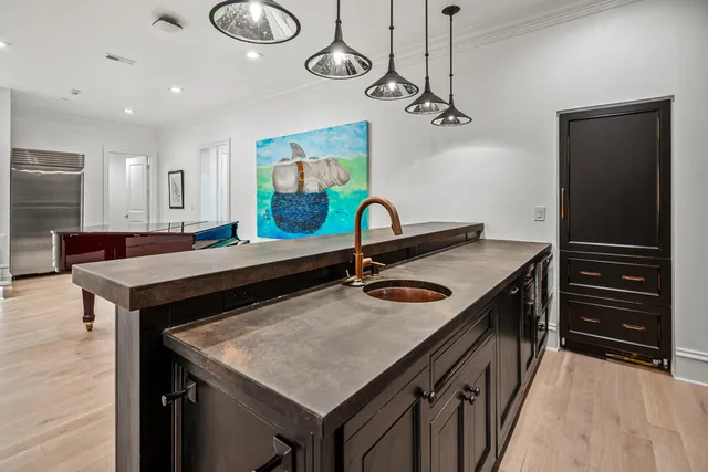 $3,995,000 | 6920 North Barnett Lane, Fox Point, WI 53217