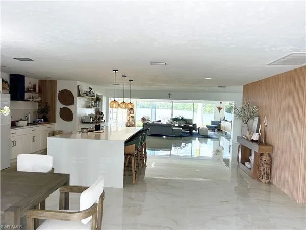 $3,900 | 337 Shore Drive, Fort Myers, FL 33905