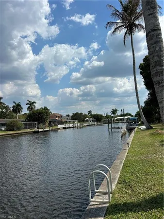 $3,900 | 337 Shore Drive, Fort Myers, FL 33905