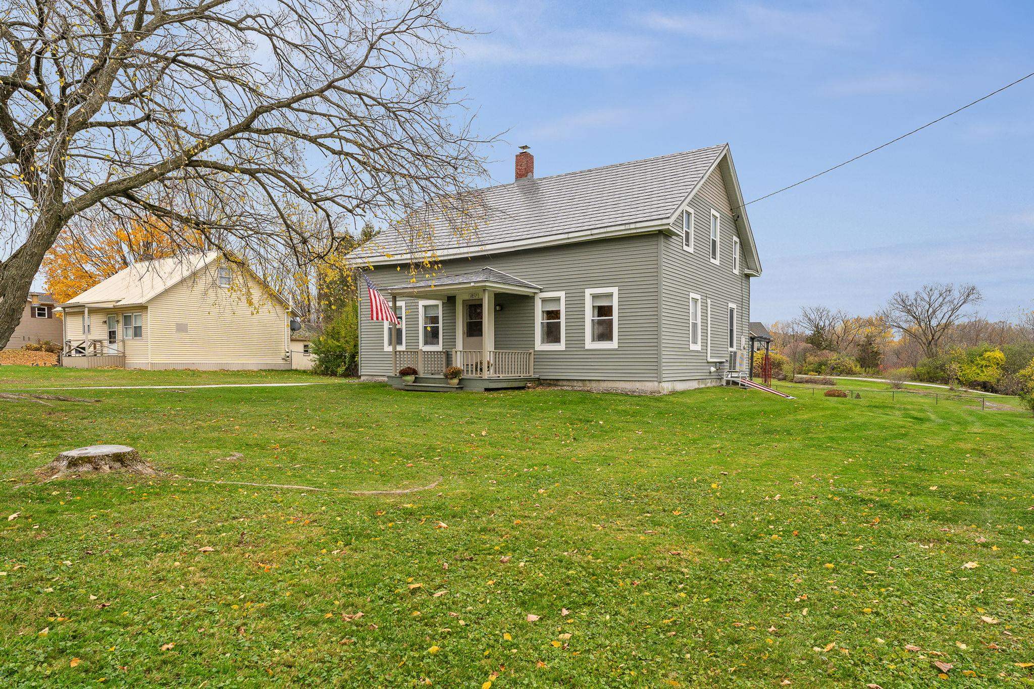 426 St Albans Road Swanton, VT 05488 - Photo 3 of 51