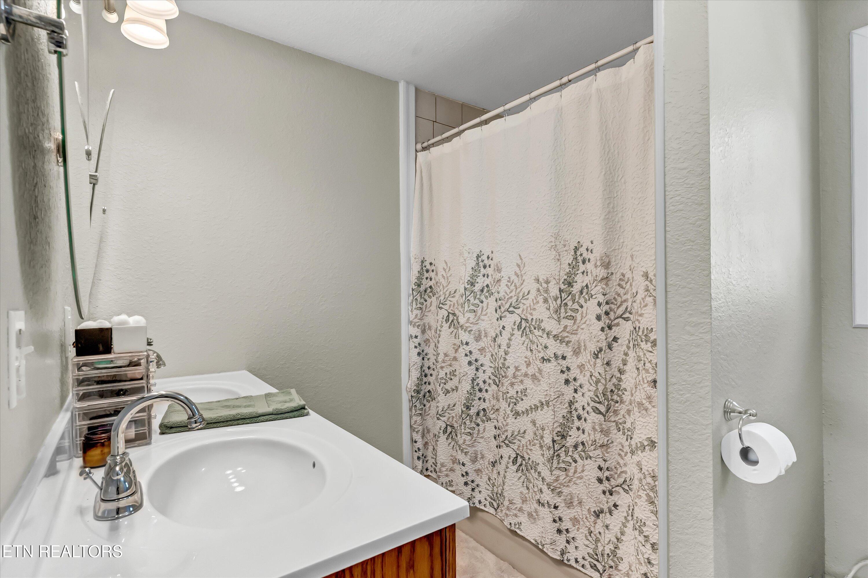 176 Old Collins Road Deer Lodge, TN 37726 - Photo 27 of 50 27-176 Old Collins Tpk-27