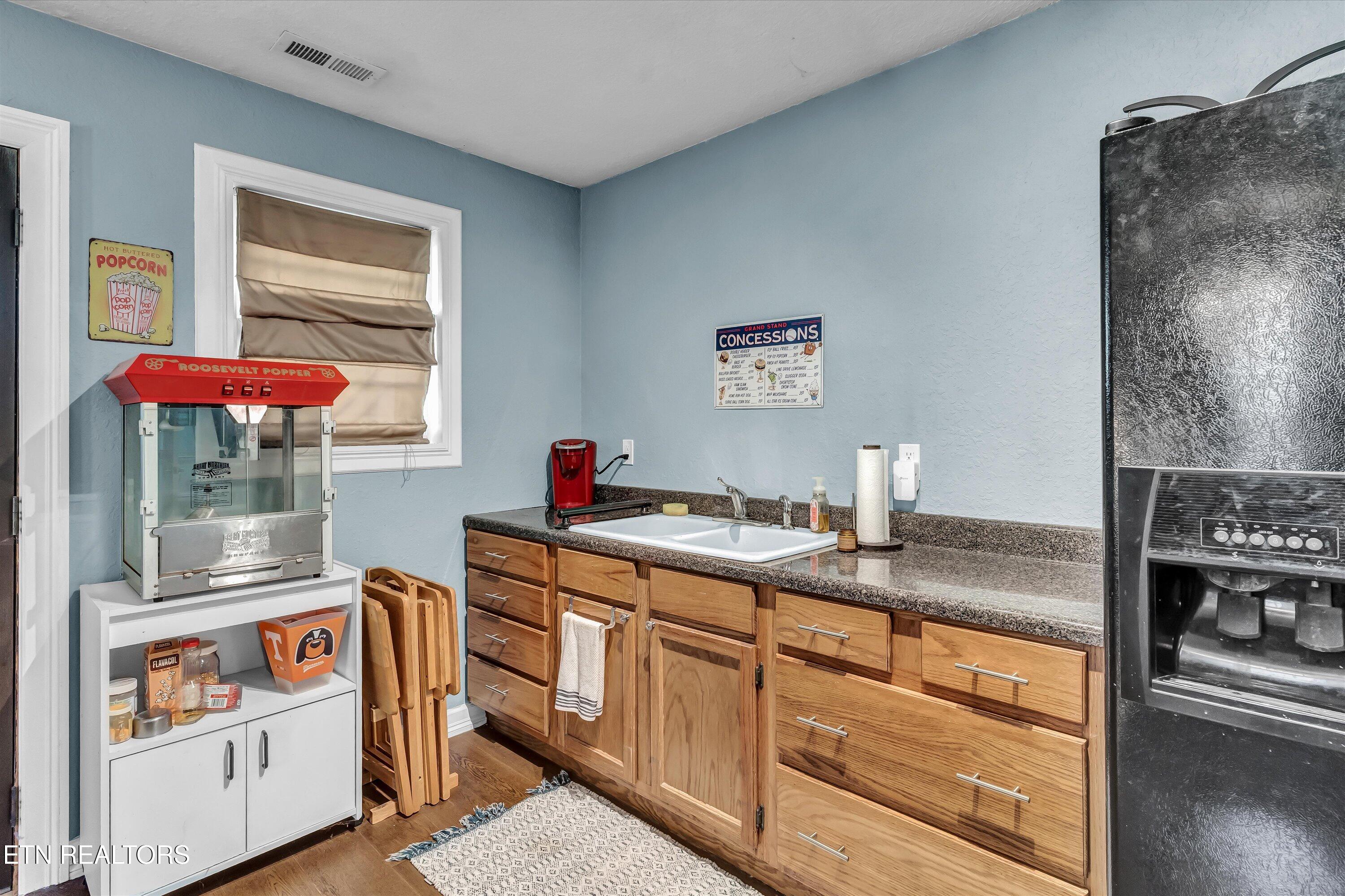 176 Old Collins Road Deer Lodge, TN 37726 - Photo 33 of 50 33-176 Old Collins Tpk-33