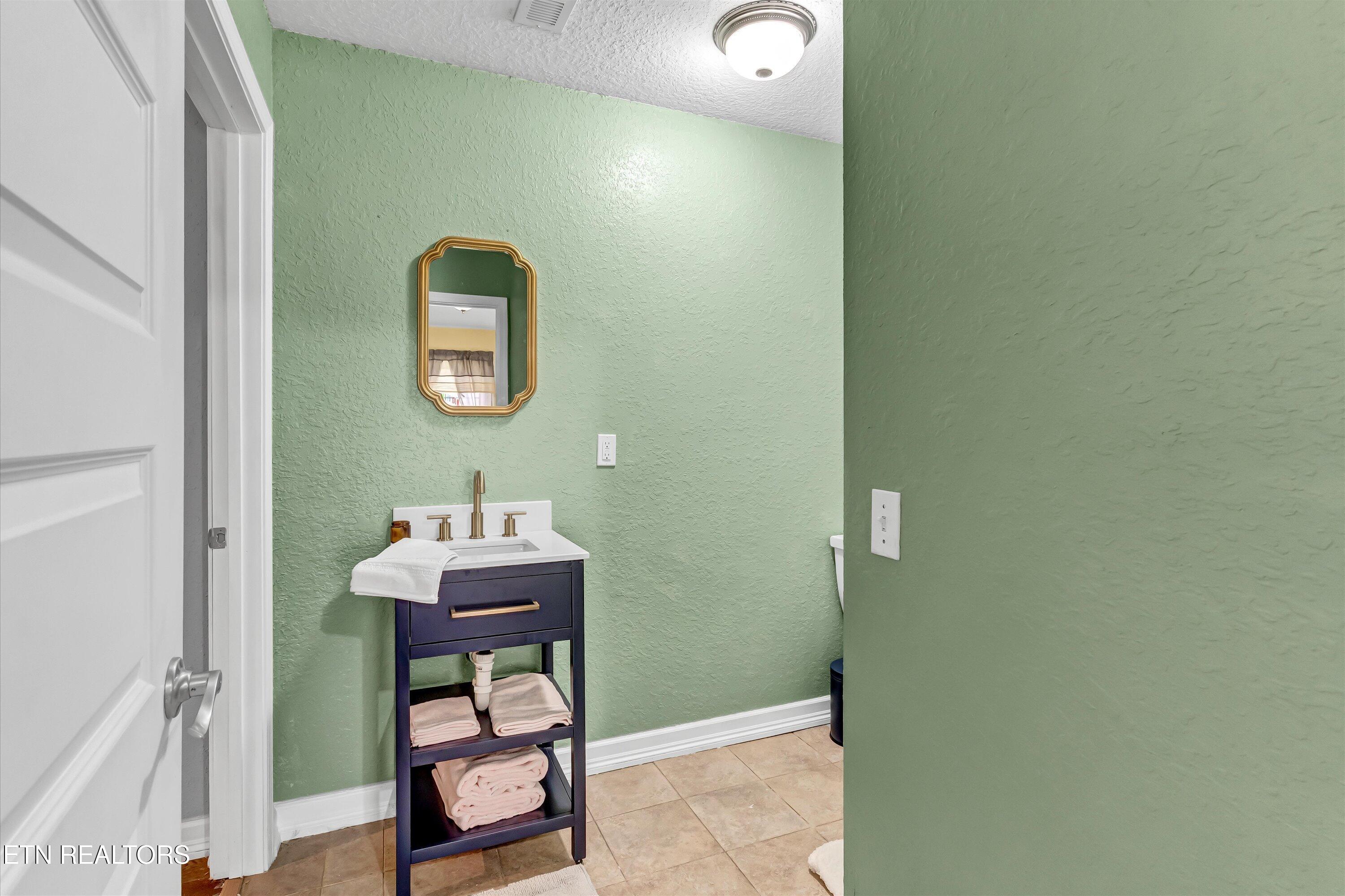 176 Old Collins Road Deer Lodge, TN 37726 - Photo 37 of 50 37-176 Old Collins Tpk-37