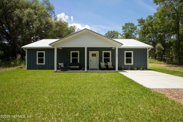 $275,000 | 207 Palmetto Avenue North, Florahome, FL 32140