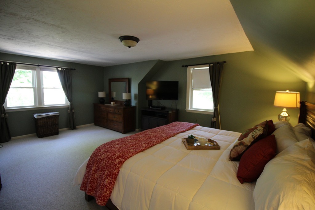 16 R Ward Street Woburn, MA 01801 - Photo 18 of 25 Gallery Image 18