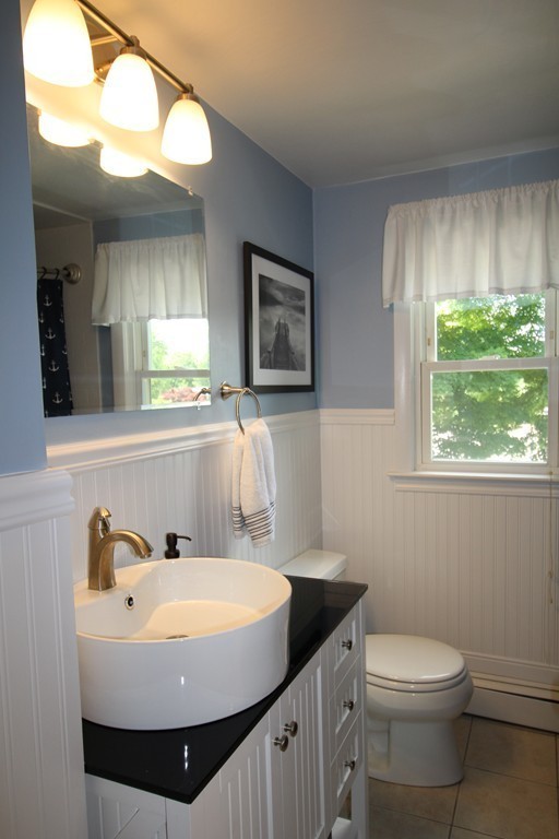 16 R Ward Street Woburn, MA 01801 - Photo 7 of 25 Gallery Image 7