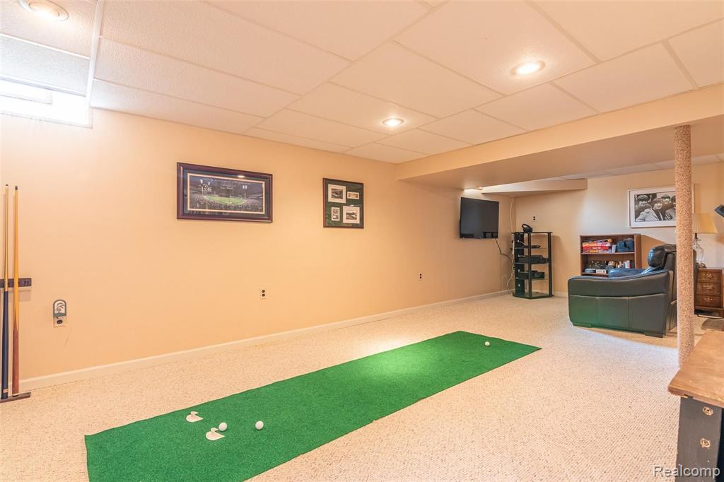 351 Silvervale Drive Rochester Hills, MI 48309 - Photo 42 of 49