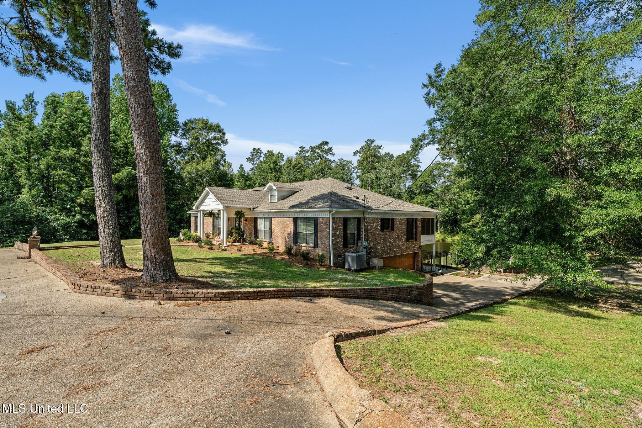 725 Hillcrest Loop Petal, MS 39465 - Photo 5 of 70 725_Hillcrest_Loop-5