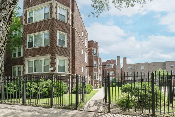 $1,150 | 7615 South Kingston Avenue, Unit 2, Chicago, IL 60649