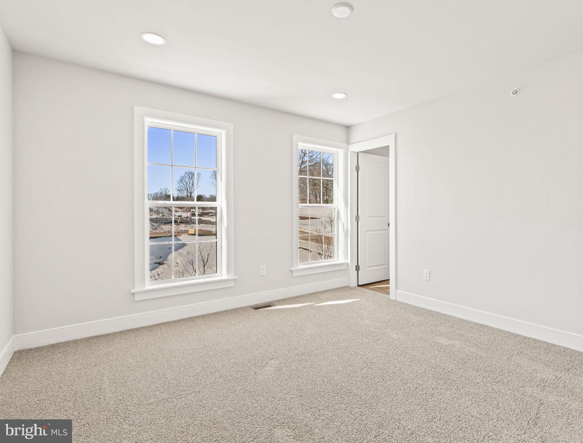 4129 Ridgeview Avenue Mechanicsburg, PA 17055 - Photo 28 of 59 an empty room with windows
