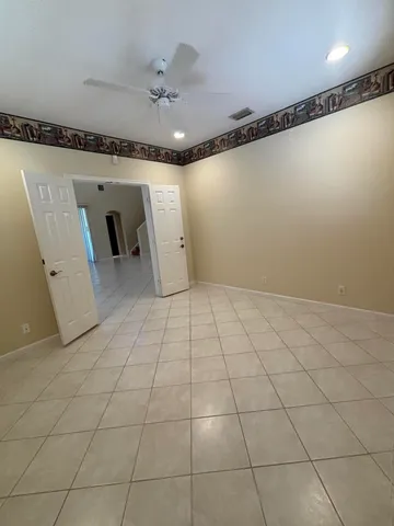 a view of a utility room