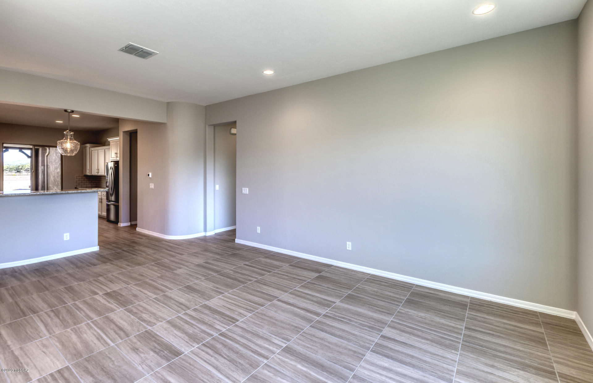 732 East Romsdalen Road Tucson, AZ 85755 - Photo 9 of 36