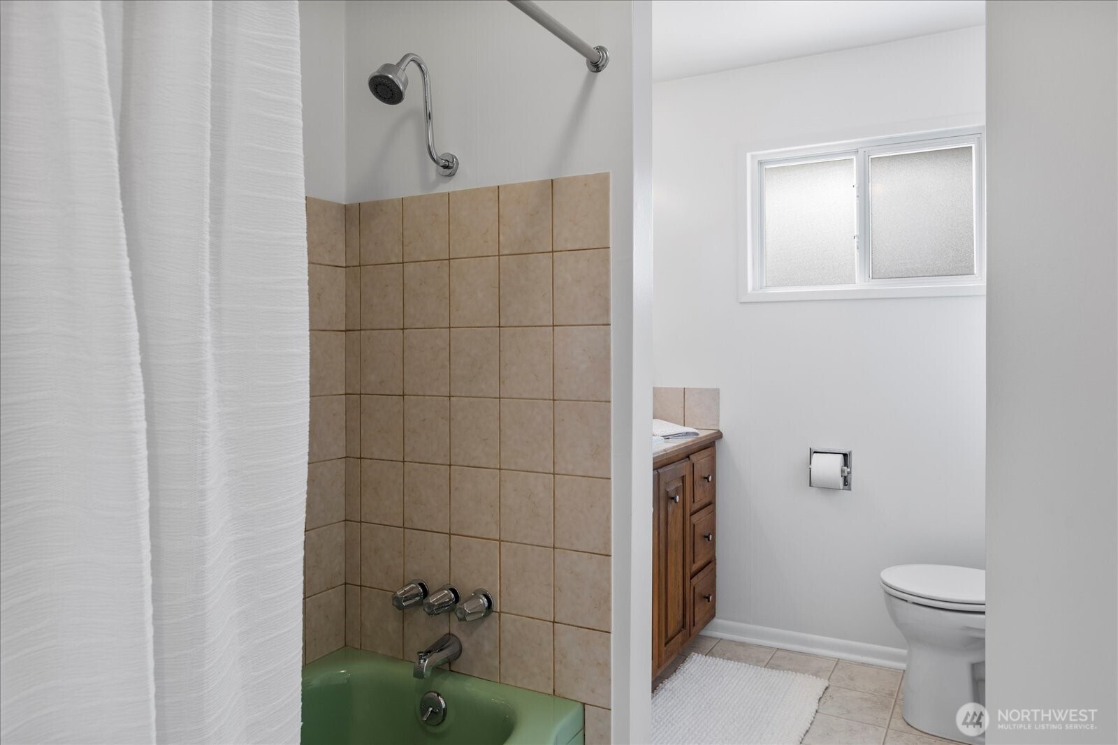 23908 80th Place West Edmonds, WA 98026 - Photo 21 of 40 a bathroom with a toilet and a shower
