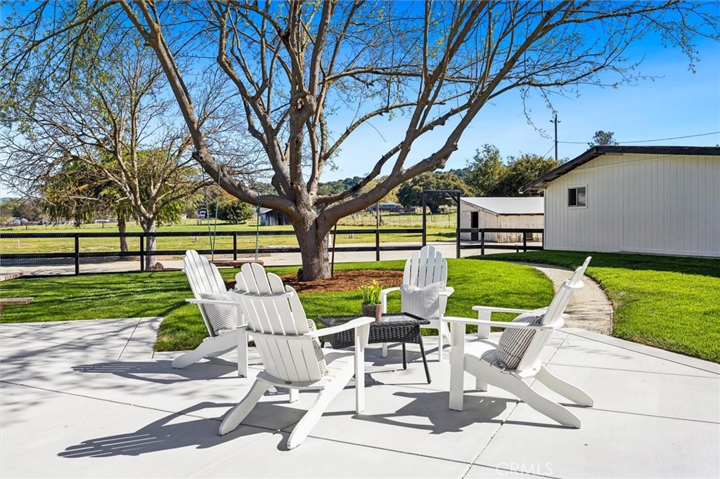 4255 San Benito Road Atascadero, CA 93422 - Photo 31 of 51 a view of backyard with outdoor seating and green space