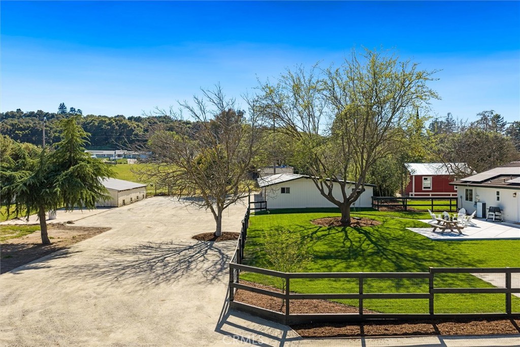 4255 San Benito Road Atascadero, CA 93422 - Photo 36 of 51 a view of a swimming pool with an outdoor space