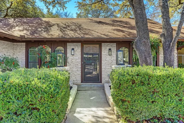 $3,300 | 2605 Toulouse Drive, Austin, TX 78748